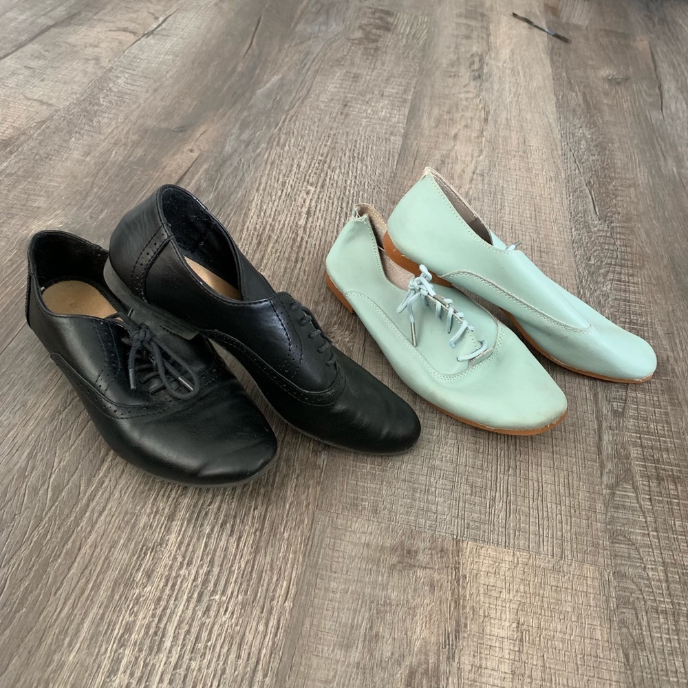 Oxford style dress shoes